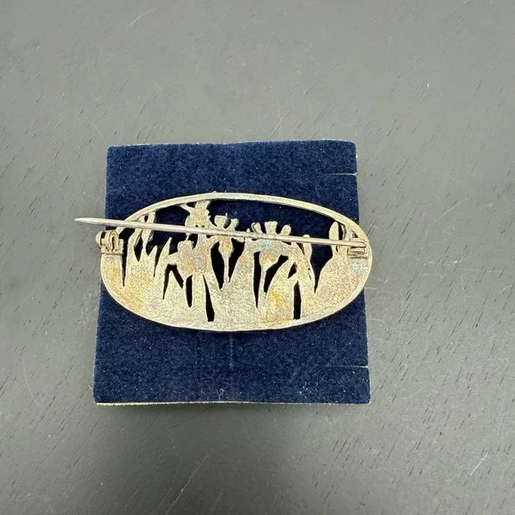 Vintage Maureen Ann Stores-Jones Silver Plated Iris Brooch In Box Made In Wales - Picture 2 of 4
